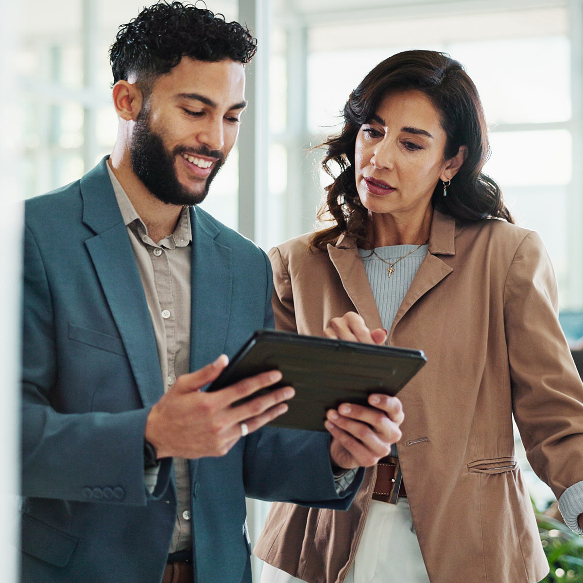 Employee Viewing Data